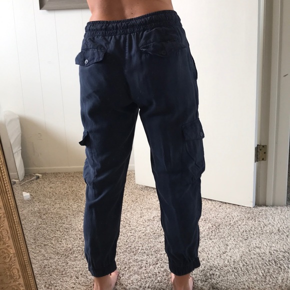 Bella Dahl Flap pocket jogger in Navy - S - Picture 3 of 8